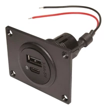 Priza USB