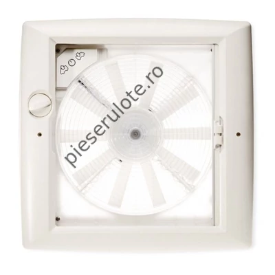 Trapă Thule cu ventilator